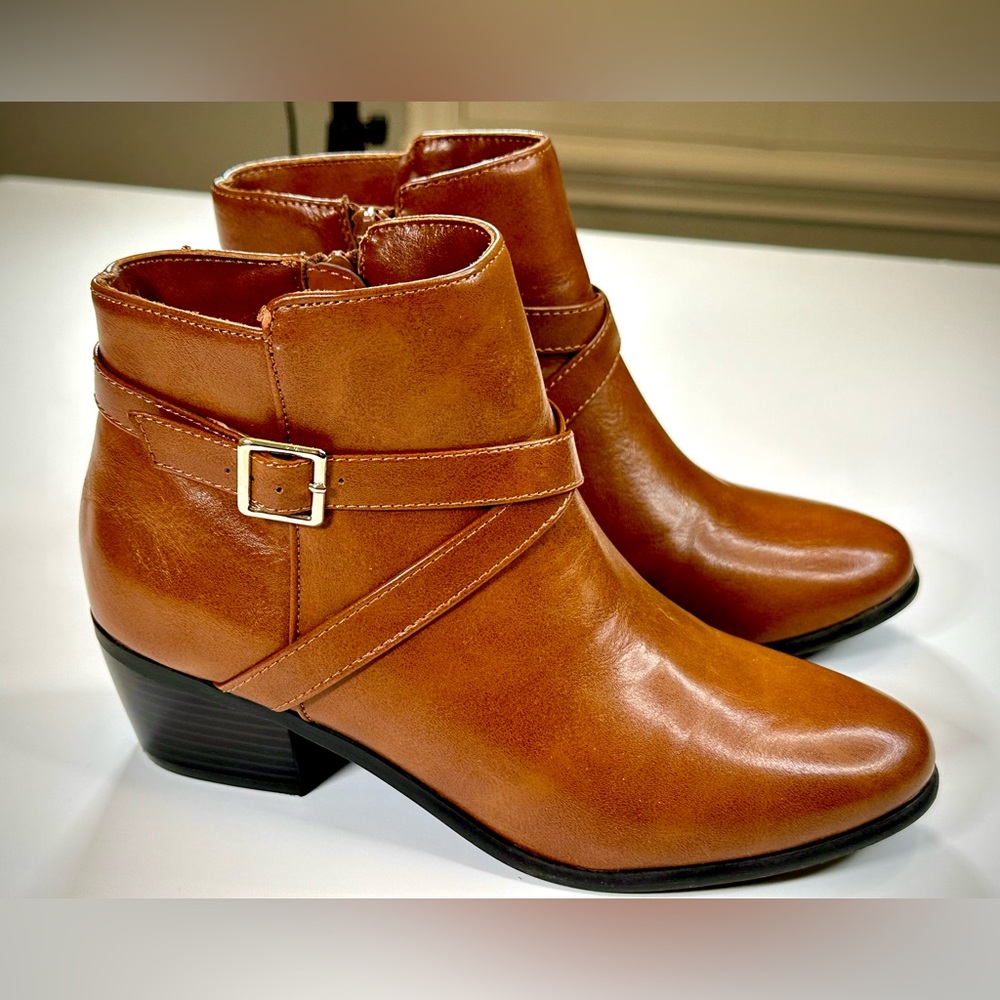 Karen Scott - Flynne Tan Brown Ankle Booties, Size 7
